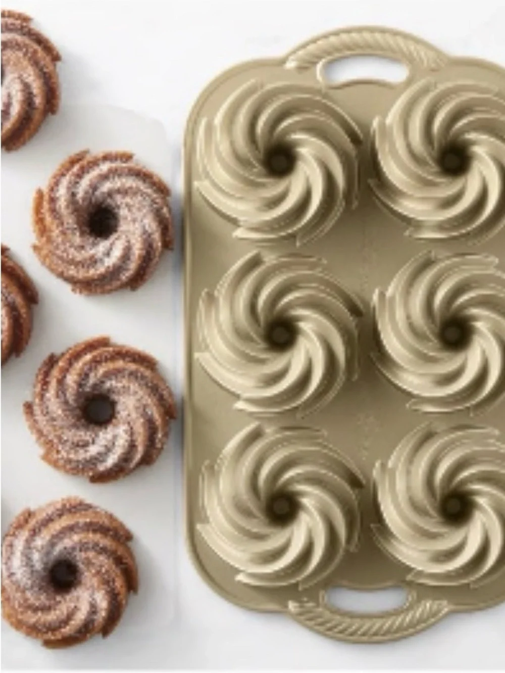 Nordic Ware Heritage Bundtlette Swirl Cake Pan Muffin Pan